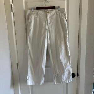 GAP white cropped jeans 18” waist EUC